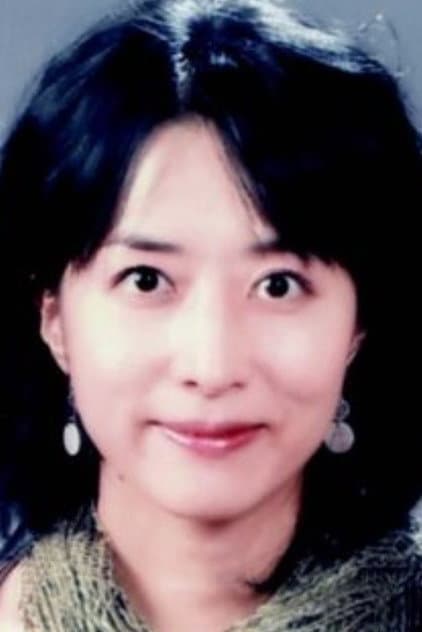 Shin Yoon-jung