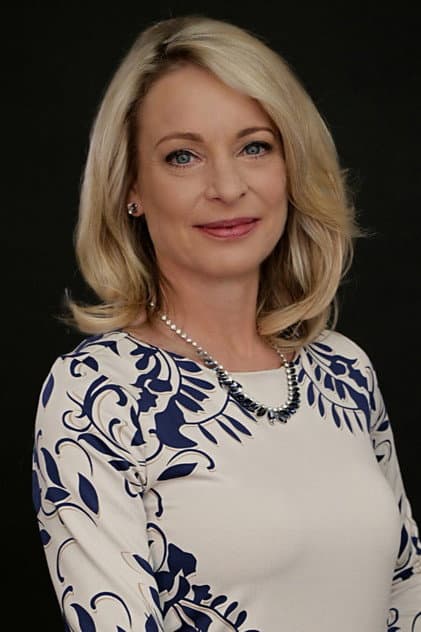 Deirdre Wolhuter