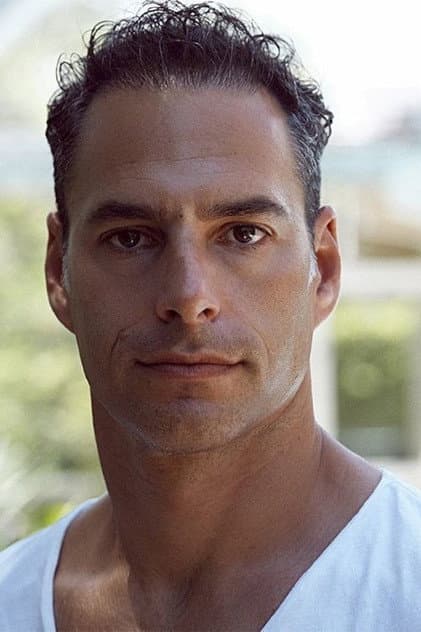 Lucas Akoskin