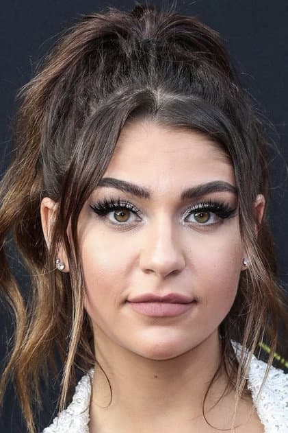 Andrea Russett