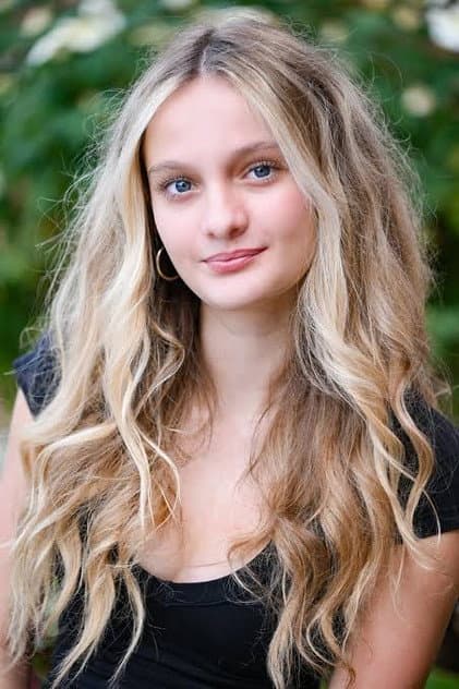 Amelie McLain