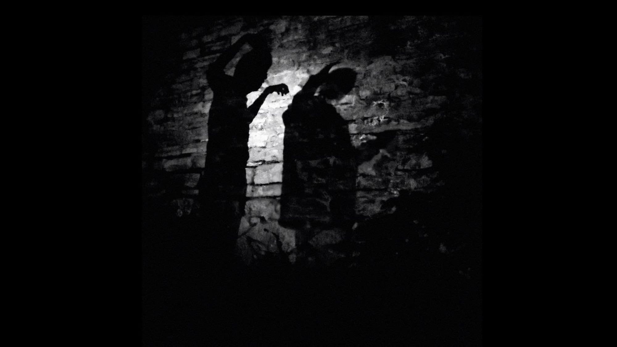 HÖHLE