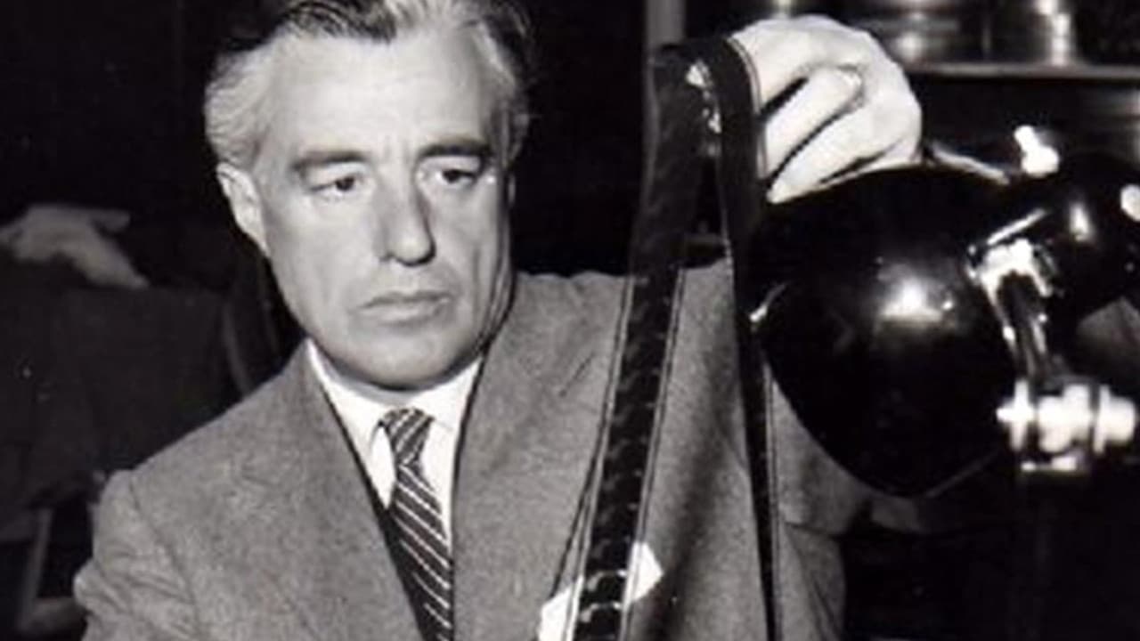 Vittorio De Sica: Staging Life