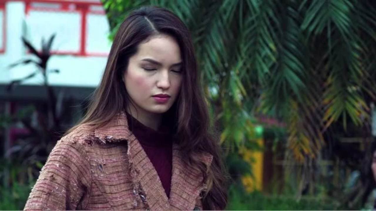 Sarah Lahbati