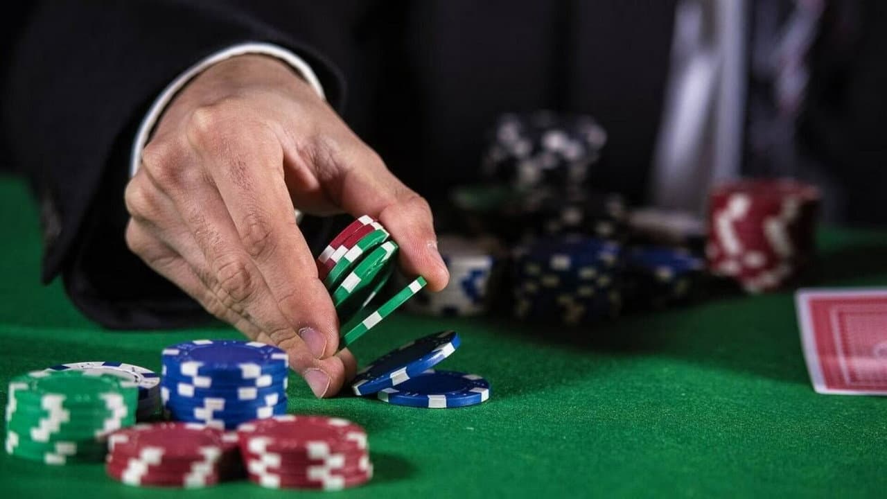 100% Poker