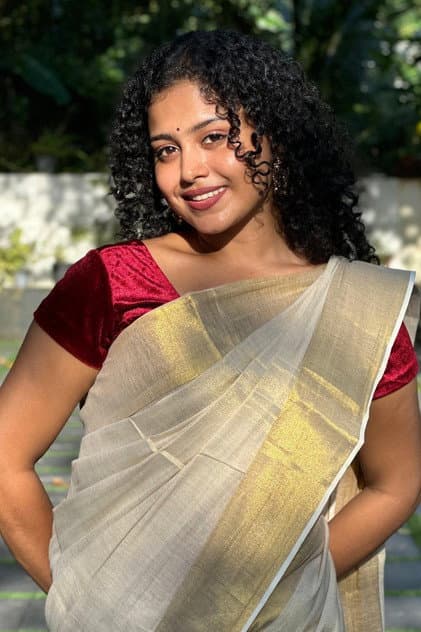 Carmen S Mathew
