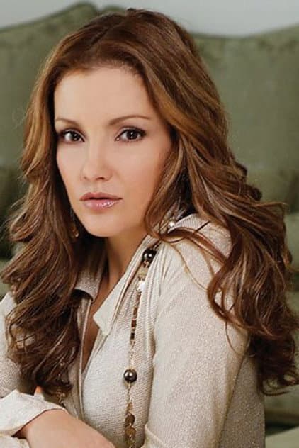 Karla Álvarez